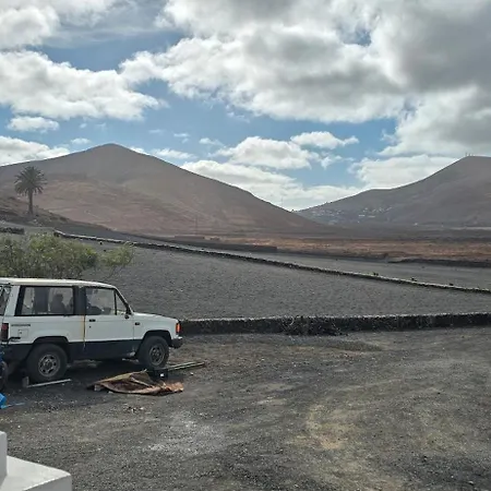 La Casita De La Vega Feriehus *